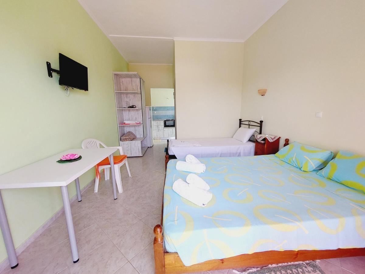 Leta Apartments Агиос-Георгиос Экстерьер фото