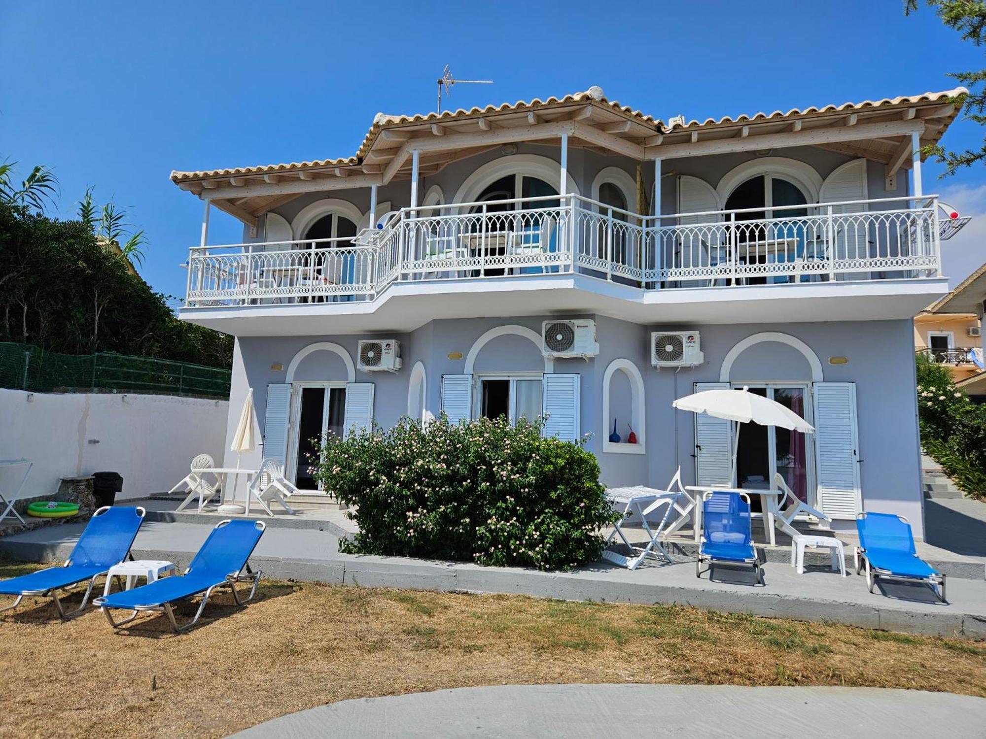 Leta Apartments Агиос-Георгиос Экстерьер фото
