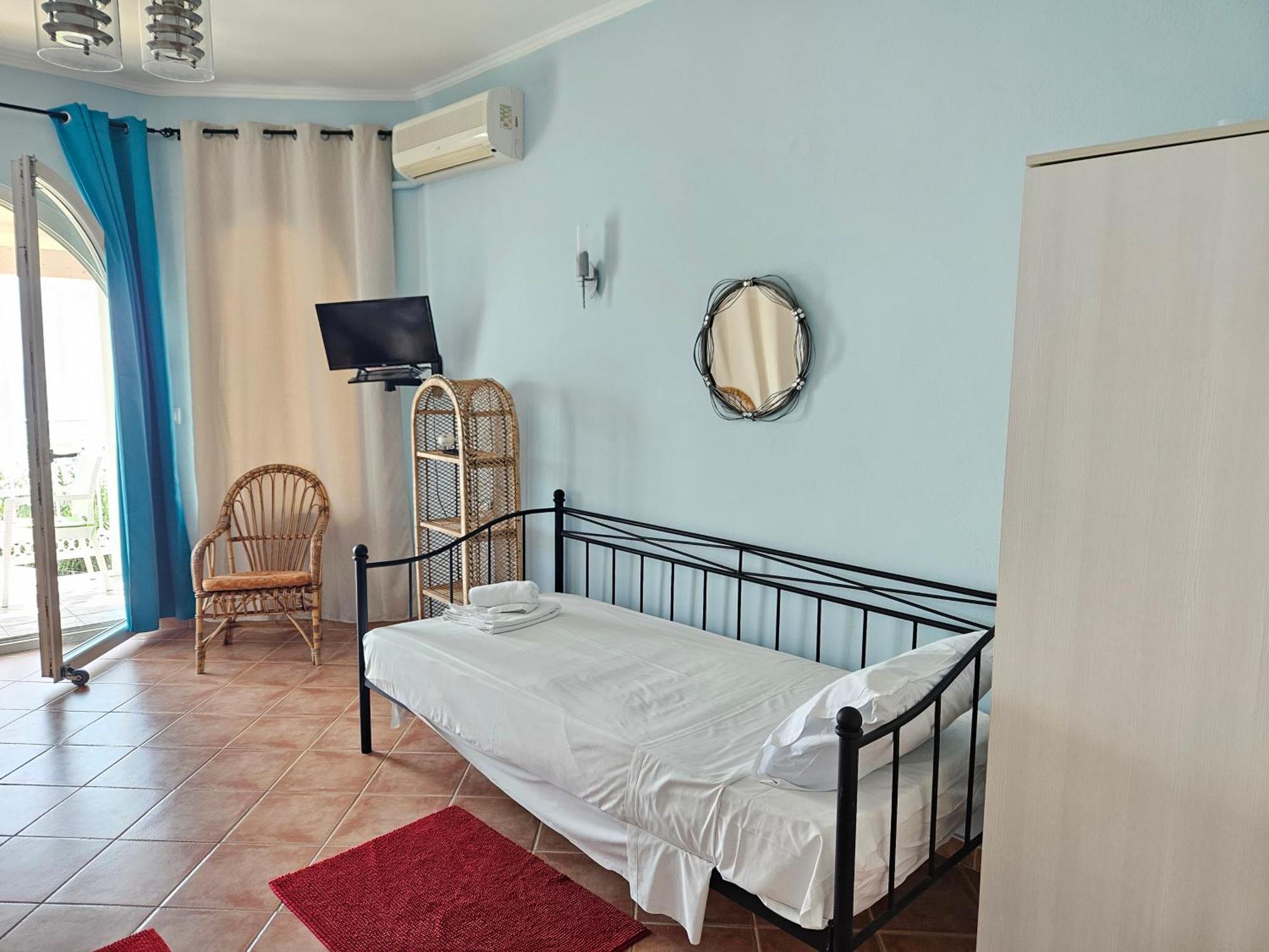Leta Apartments Агиос-Георгиос Экстерьер фото